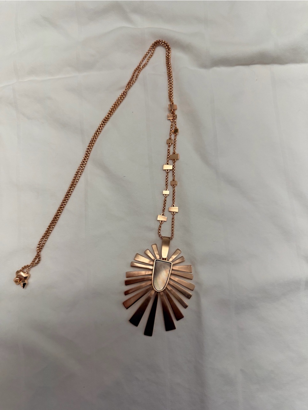 Kendra Scott Paula - Brown Mother of Pearl rose Gold Sunburst Pendant Necklace